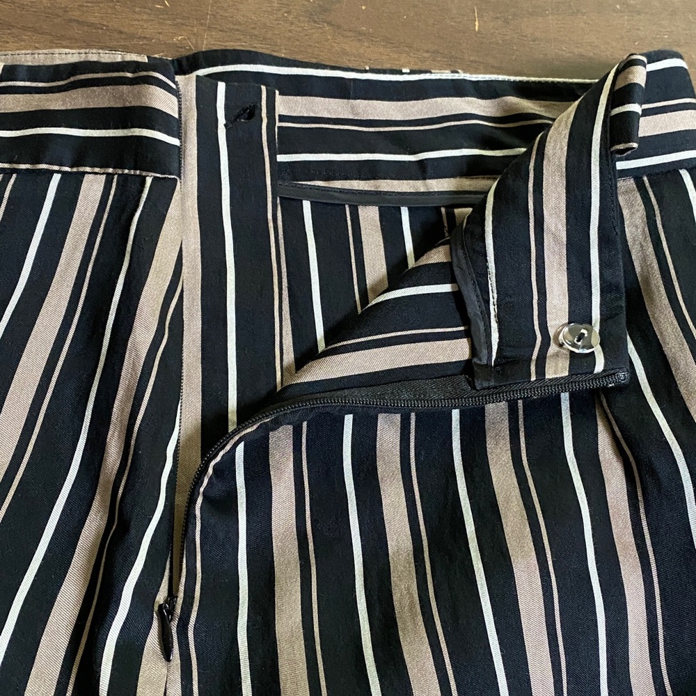 H&M | Wide Leg Vertical Stripe Pants - Picture 5 of 6